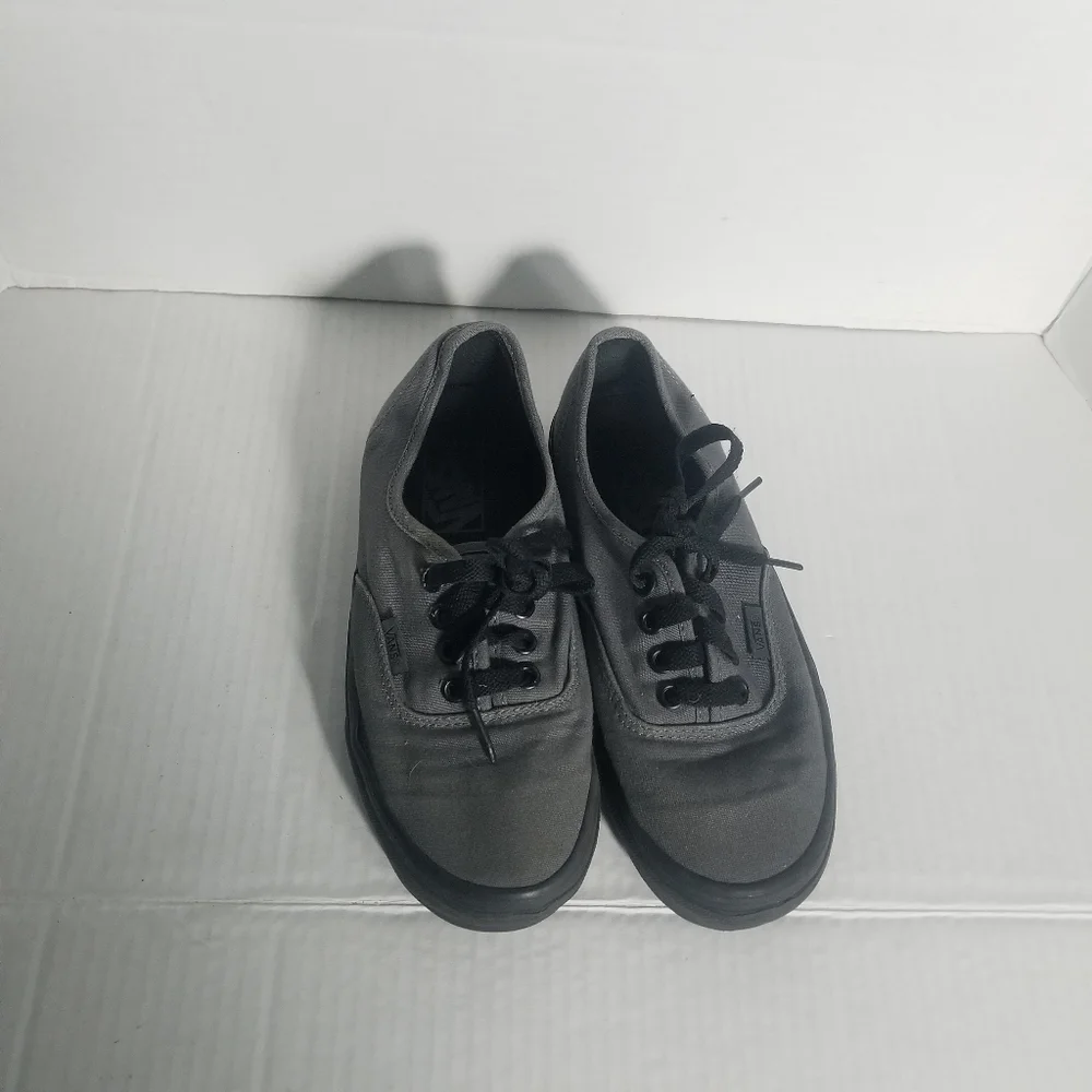 VANS UNISEX GRAY CANVAS SNEAKERS SIZE WOMEN'S 5.5 MEN'S 4